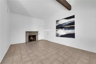 Photo #6: 2731102 Listing 