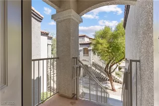 Photo #1: 2731112 Listing 