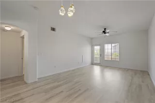 Photo #4: 2731112 Listing 