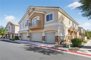 Photo #1: 2731133 Listing 