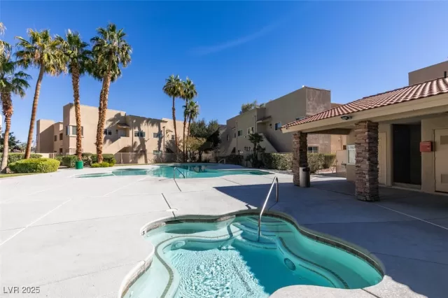 MLS: 2731149 Condo For Sale