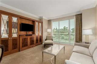 Photo #1: 2731180 Listing