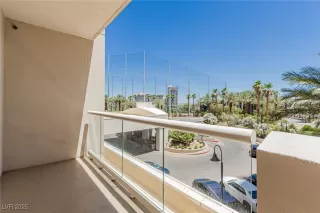 Photo #4: 2731180 Listing