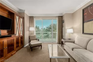 Photo #5: 2731180 Listing