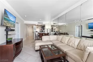 Photo #2: 2731207 Listing 