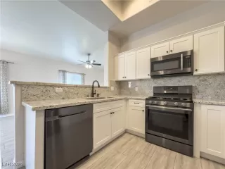 Photo #5: 2731216 Listing 