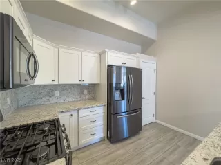 Photo #6: 2731216 Listing 