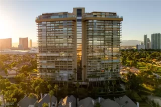 Photo #1: 2731217 Listing 