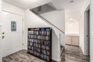 Photo #1: 2731219 Listing