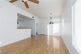 Photo #6: 2731272 Listing 