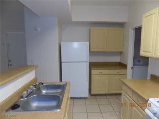 Photo #5: 2731289 Listing 