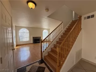 Photo #1: 2731294 Listing 