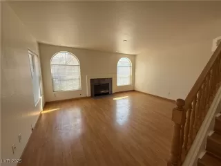 Photo #2: 2731294 Listing 