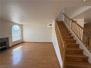 Photo #4: 2731294 Listing 