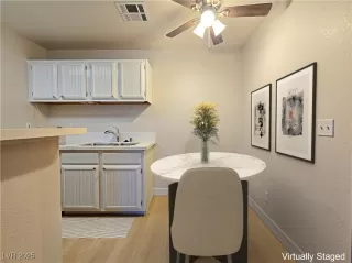 Photo #3: 2731295 Listing