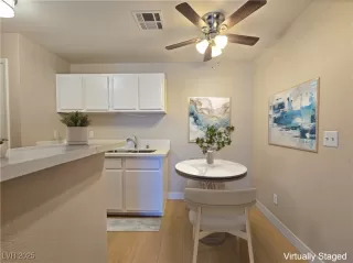 Photo #3: 2731304 Listing