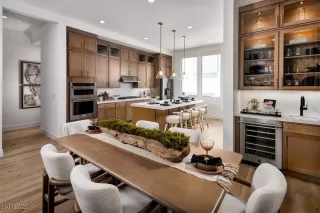 Photo #1: 2731312 Listing 