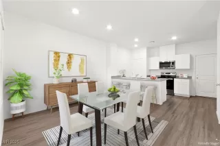 Photo #2: 2731319 Listing