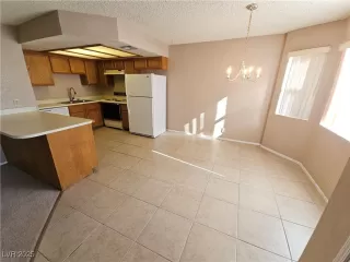 Photo #5: 2731320 Listing 