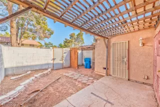 Photo #2: 2731329 Listing 