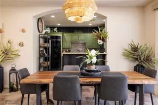 Photo #6: 2731348 Listing 