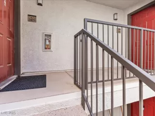 Photo #6: 2731373 Listing