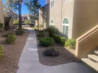 Photo #2: 2731387 Listing