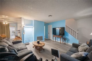 Photo #4: 2731420 Listing 