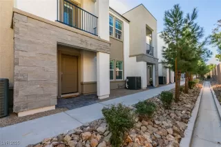 Photo #5: 2731455 Listing