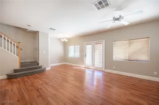 Photo #3: 2731456 Listing