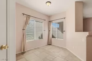 Photo #5: 2731466 Listing