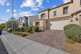 Photo #1: 2731484 Listing