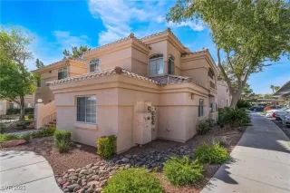 Photo #2: 2731504 Listing