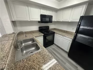 Photo #4: 2731517 Listing