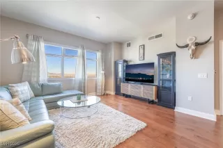 Photo #6: 2731537 Listing 