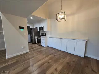 Photo #5: 2731548 Listing 