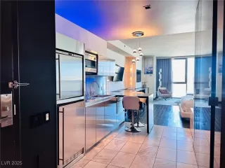 Photo #1: 2731562 Listing