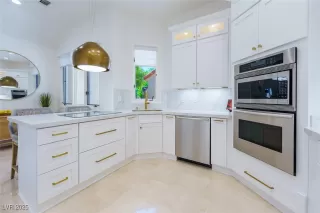 Photo #4: 2731588 Listing