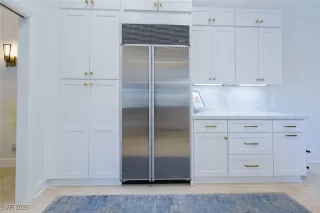 Photo #5: 2731588 Listing