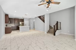 Photo #3: 2731607 Listing 