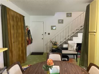 Photo #3: 2731608 Listing 