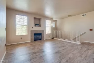 Photo #5: 2731626 Listing 