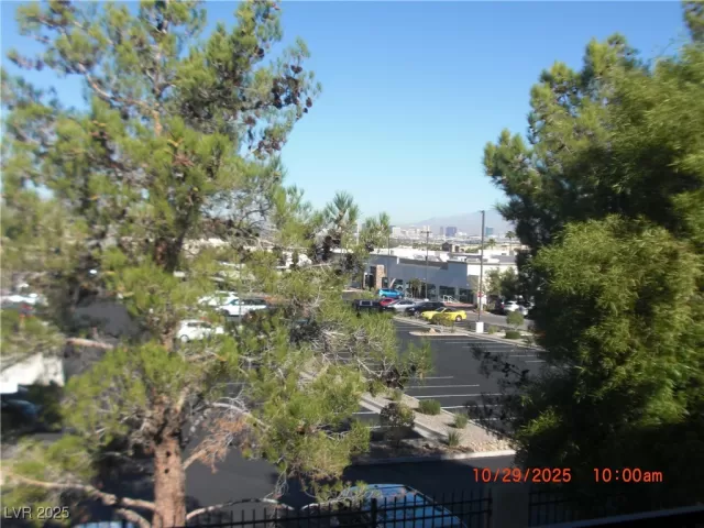 MLS: 2731633 Condo For Sale