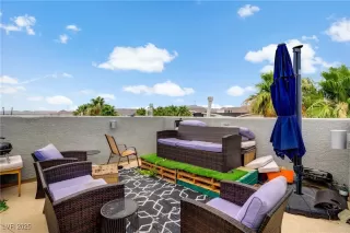 Primary Photo for MLS#: 2731642