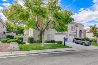 Photo #2: 2731652 Listing