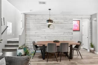 Photo #1: 2731656 Listing 