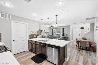 Photo #4: 2731656 Listing 