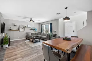 Photo #5: 2731656 Listing 