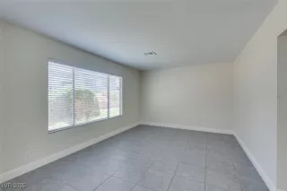 Photo #4: 2731663 Listing