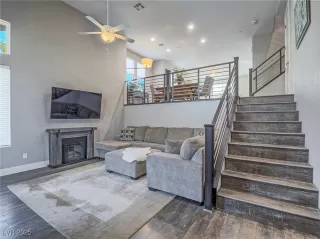 Photo #3: 2731676 Listing